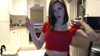 Miss Alika White Curvy Milf Gets Horny At Live Stream