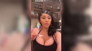 Cardi B Gorgeous Babe With Big Tits Singing A Song Cam Video