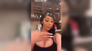 Cardi B Gorgeous Babe With Big Tits Singing A Song Cam Video