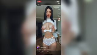 Gorgeous Babe Shows Her Booty While Wearing Lingerie TikTok Video