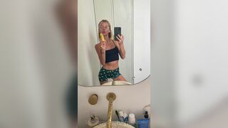 Pretty_potatoo Slim Baby Teasing Infront Of Mirror OnlyFans Video