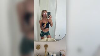 Pretty_potatoo Slim Baby Teasing Infront Of Mirror OnlyFans Video