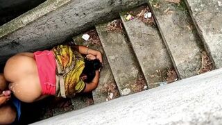 aunty doggystyle fucks cum on the ass on the stairs
 Indian Video