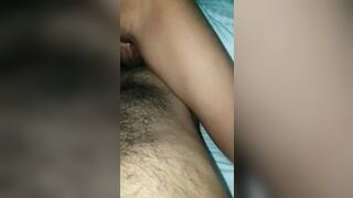 Girlfriend was uncomfortable for the first time penetrating the pussy
 Indian Video