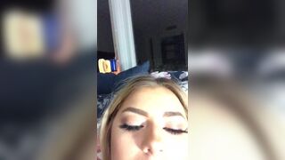 Hot Cute blonde fingering herself on periscope