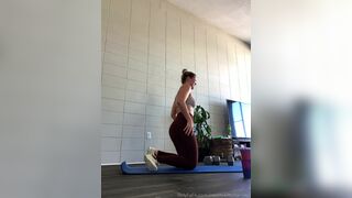 Realitywithriss.vip Curvy Gym Girl Morning Workout Routine Onlyfans Video