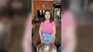 Aroomi Kim Pawg Curvy Cutie Kneel Down And Ask For Cumshot Leaked Video