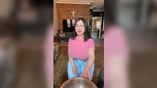 Aroomi Kim Pawg Curvy Cutie Kneel Down And Ask For Cumshot Leaked Video