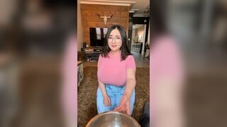 Aroomi Kim Pawg Curvy Cutie Kneel Down And Ask For Cumshot Leaked Video