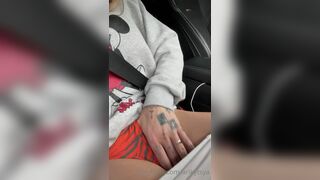 Arikytsya Quick Juicy Pussy Rubbing After Getting Horny In Car Onlyfans Leaked Video