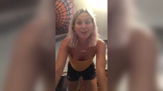 Gorgeous American Amazing Girls Teasing on Periscope !