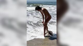 Julesari Naughty Petite Dancing Naked at Public Beach Onlyfans Video