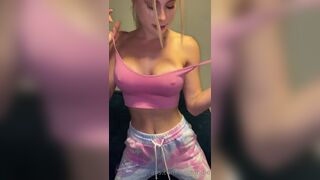 Liviblondie Amazing Chick Gets Naked and Gives Sloppy Blowjob to a Guy Onlyfans Video