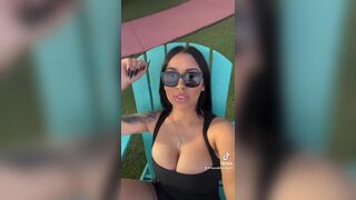 Amazing Tiktoker Exposed her big Tits While Doing Tiktok Video