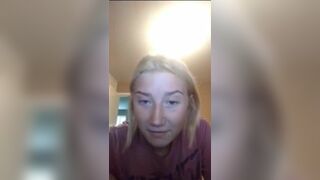 Gorgeous horny girl twerking on periscope